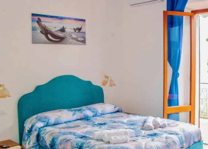 Paradise فندق مبيت وإفطار 3*